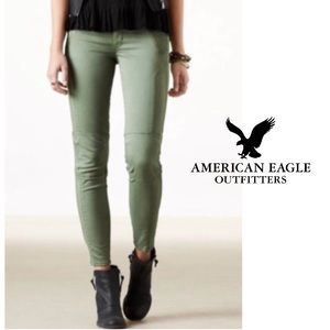 American Eagle Olive Moto Skinny Jeans. EUC